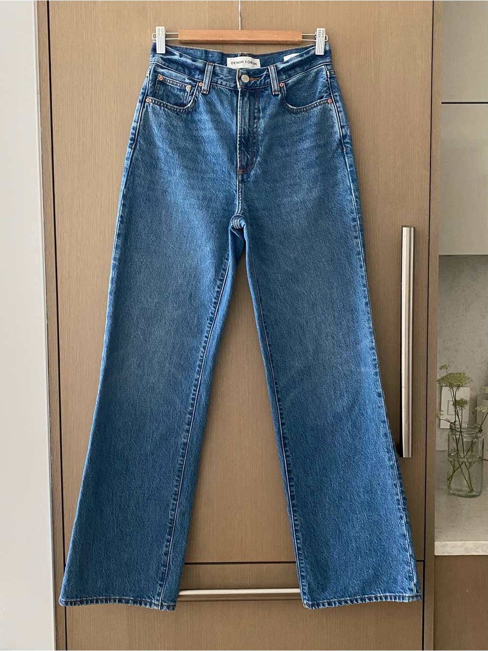Aritzia Denim Forum The Farrah Hi Rise Wide Jean - Picture 3 of 9